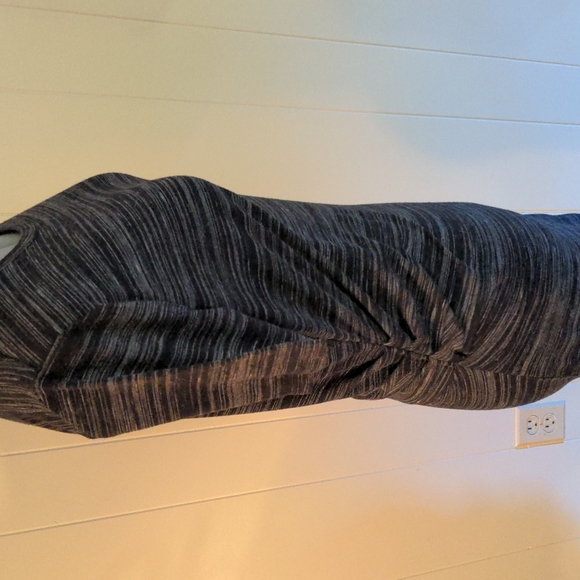 Athleta dress - Fitted - Size Small - Black and Grey - Picture 4 of 6